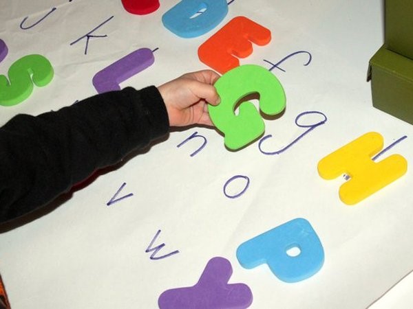 Dạy trẻ 4 tuổi học chữ: Học mà chơi, chơi mà học